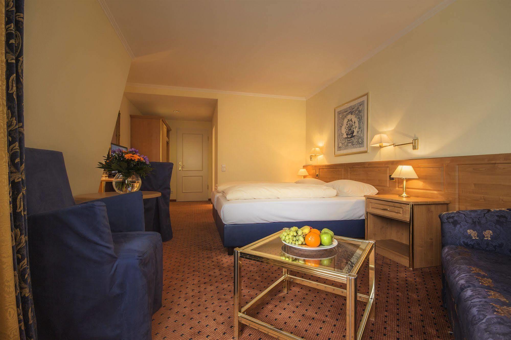 Awa 4* München